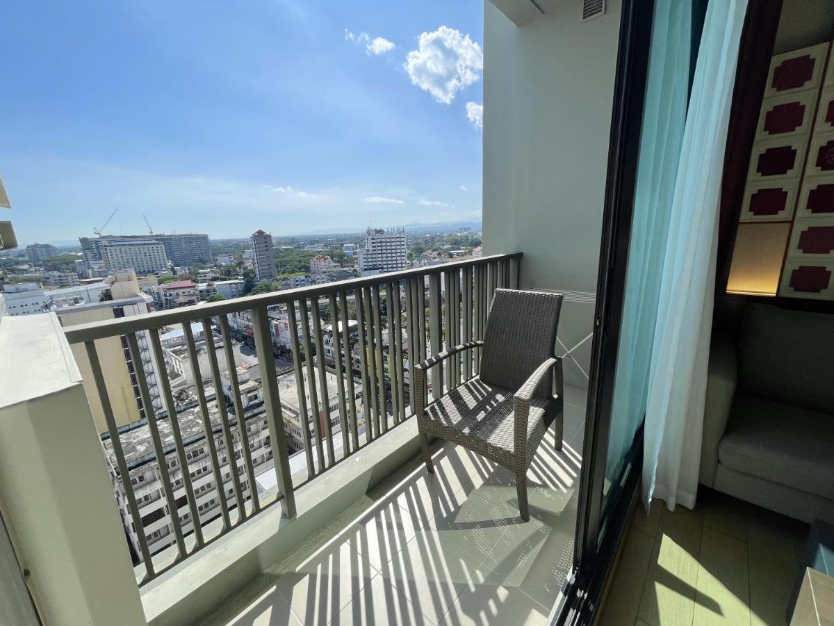 The Astra Condo 2 Bedrooms By Ping Чиангмай Екстериор снимка